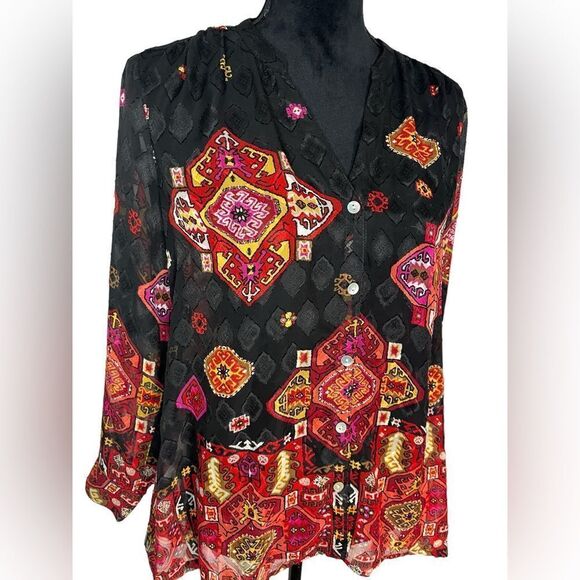 KATE SPADE BLACK/RED/PINK MEDALLION BUTTON UP ELEGANT BLOUSE WOMENS SIZE MEDIUM - Picture 3 of 10